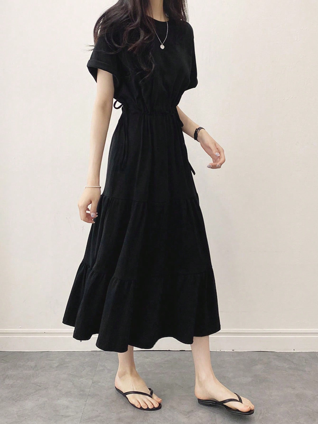 DAZY Solid Drawstring Waist Layered Hem Dress,Ladies Casual Drawstring,Ruffle Hem Short Sleeve Round Neck Regular Fit Long Black Cotton Roll Up Sleeve Plain A Line Women Long Dresses,Spring/Summer,Casual Daily Wear