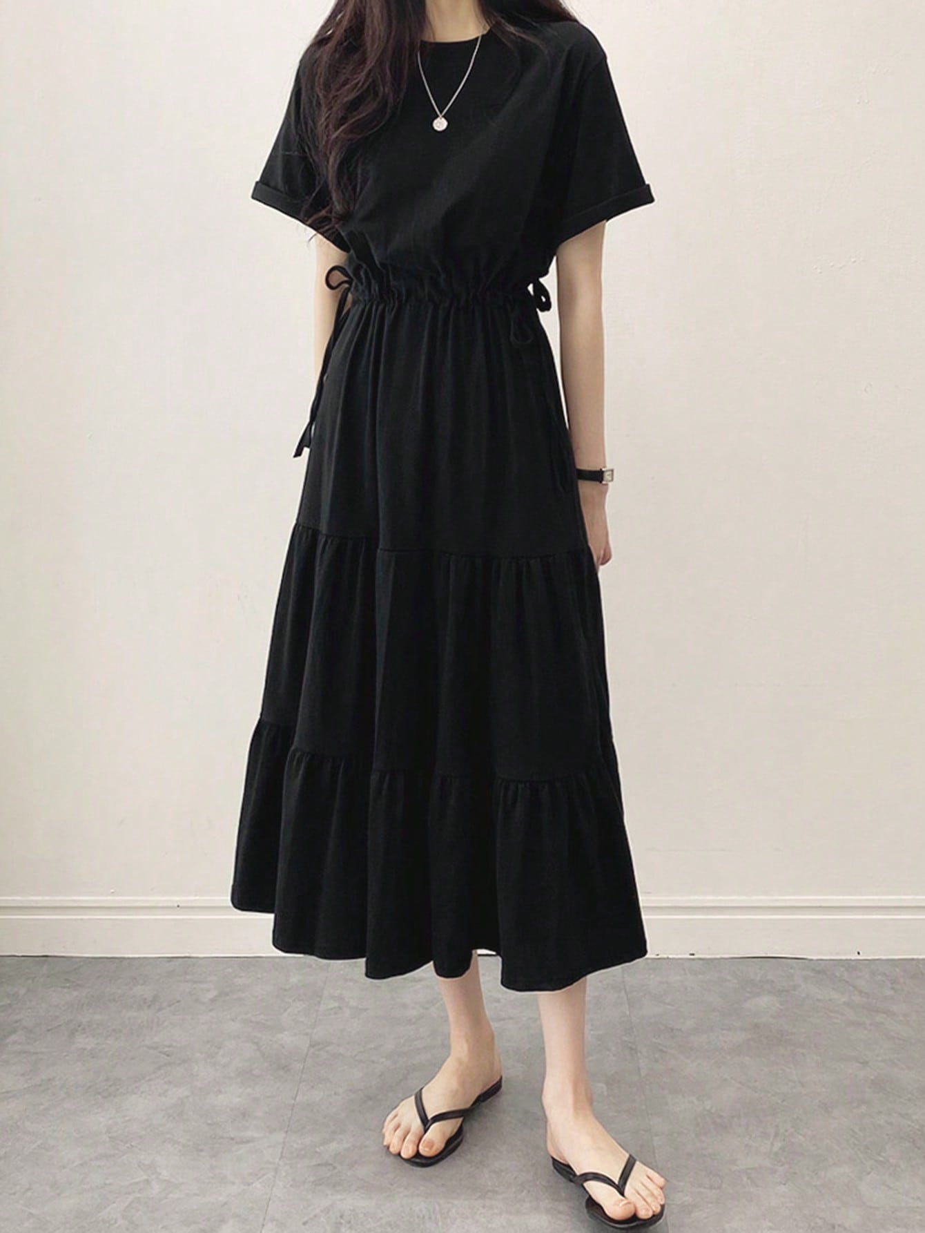 DAZY Solid Drawstring Waist Layered Hem Dress,Ladies Casual Drawstring,Ruffle Hem Short Sleeve Round Neck Regular Fit Long Black Cotton Roll Up Sleeve Plain A Line Women Long Dresses,Spring/Summer,Casual Daily Wear