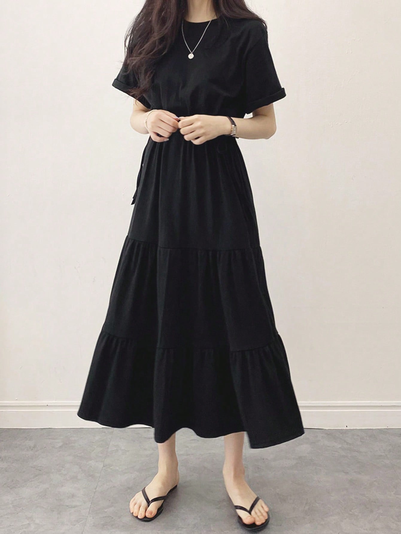 DAZY Solid Drawstring Waist Layered Hem Dress,Ladies Casual Drawstring,Ruffle Hem Short Sleeve Round Neck Regular Fit Long Black Cotton Roll Up Sleeve Plain A Line Women Long Dresses,Spring/Summer,Casual Daily Wear