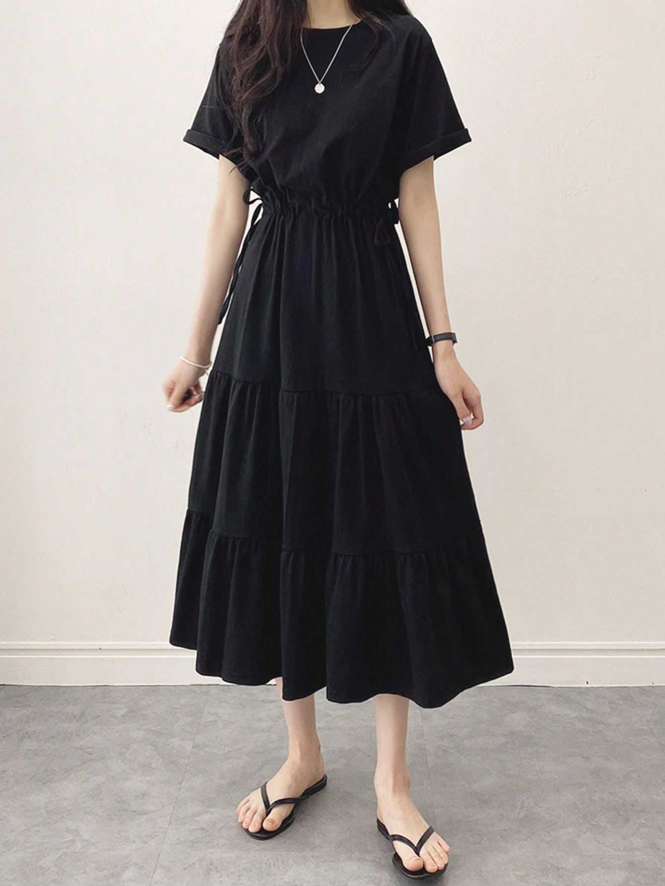 DAZY Solid Drawstring Waist Layered Hem Dress,Ladies Casual Drawstring,Ruffle Hem Short Sleeve Round Neck Regular Fit Long Black Cotton Roll Up Sleeve Plain A Line Women Long Dresses,Spring/Summer,Casual Daily Wear