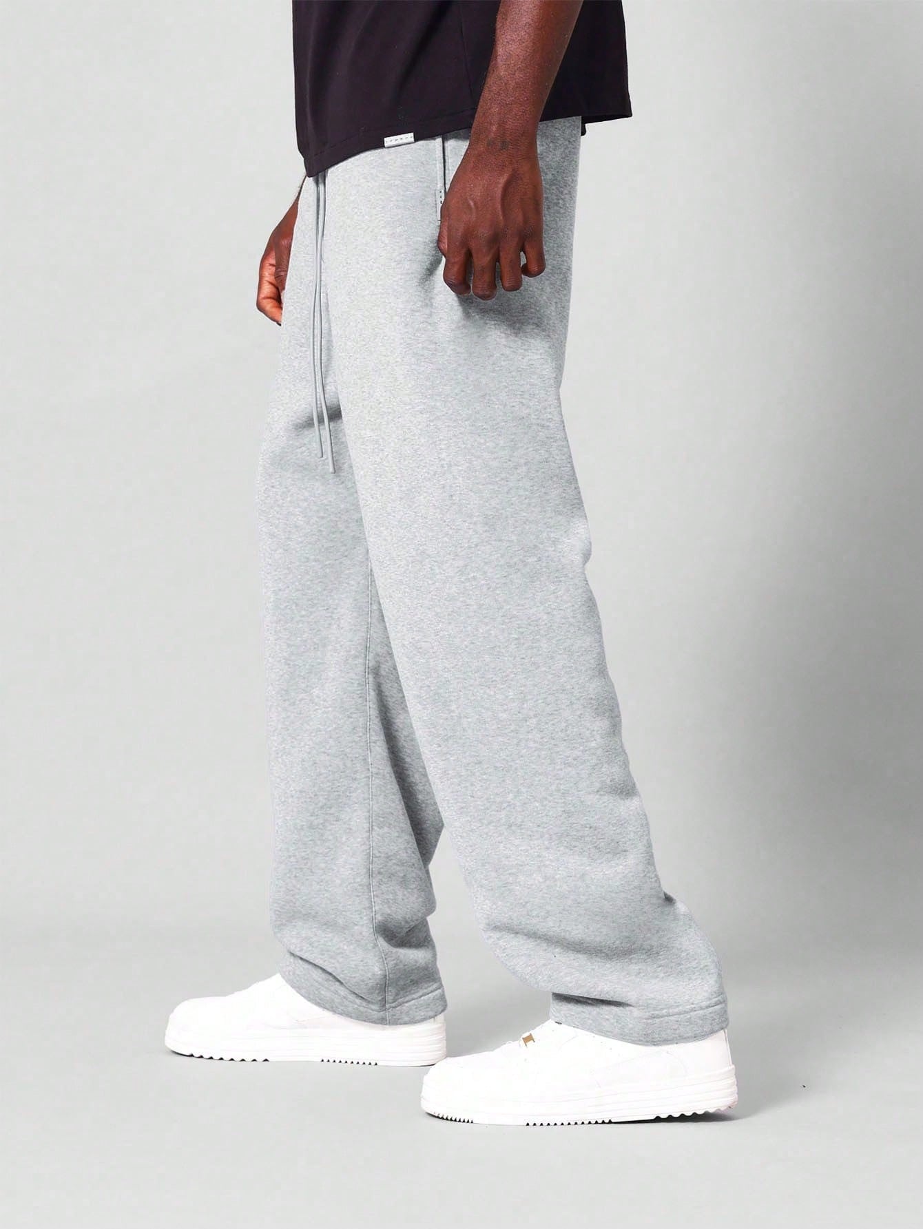 SUMWON Straight Fit Essential Drop Crotch Jogger